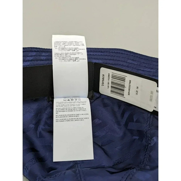 NWT Versace Women\'s Barocco Print Bucket Hat Size 58 (MSRP $625)